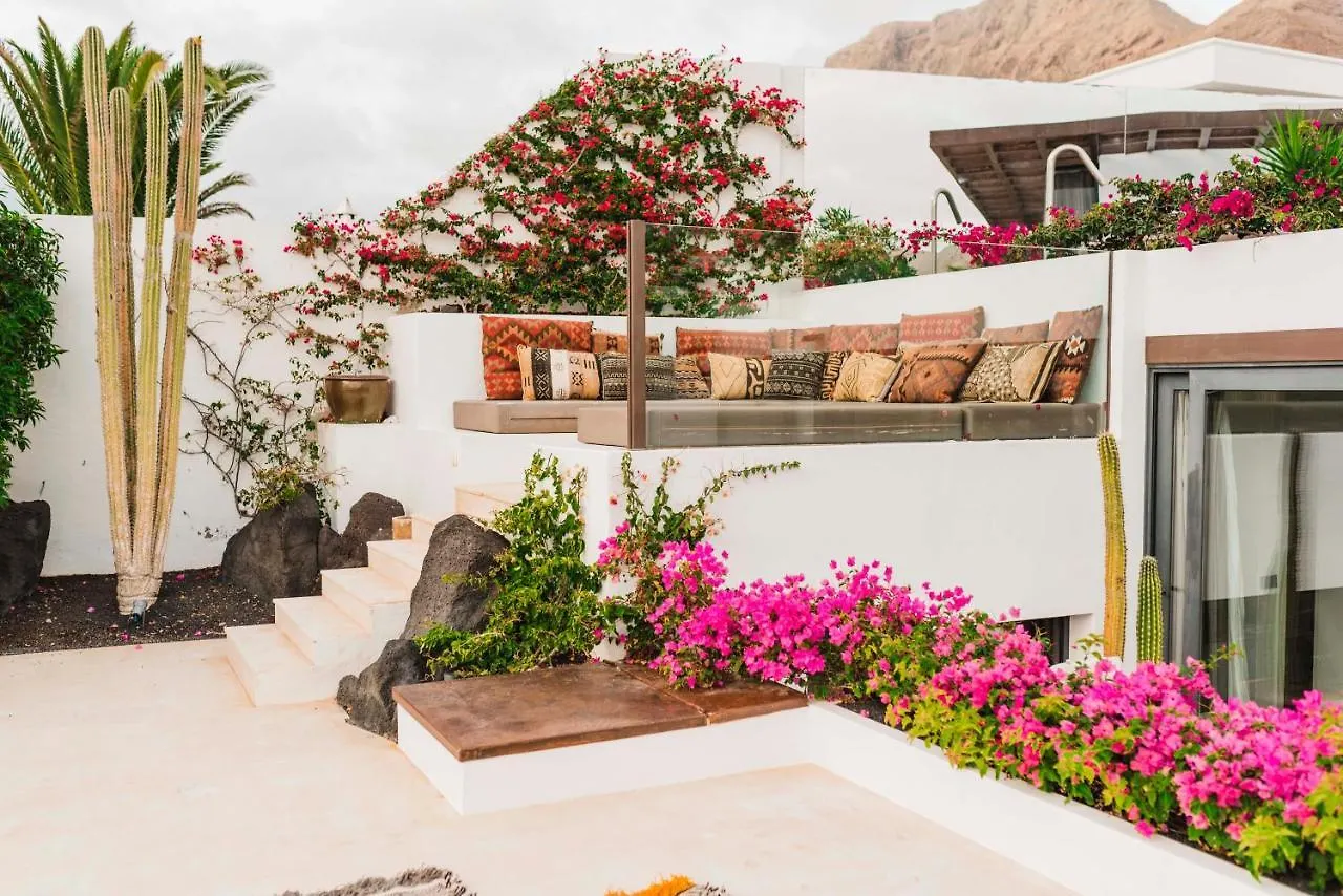 Apartment Thesuites Lanzarote Casa Sua Famara Spain