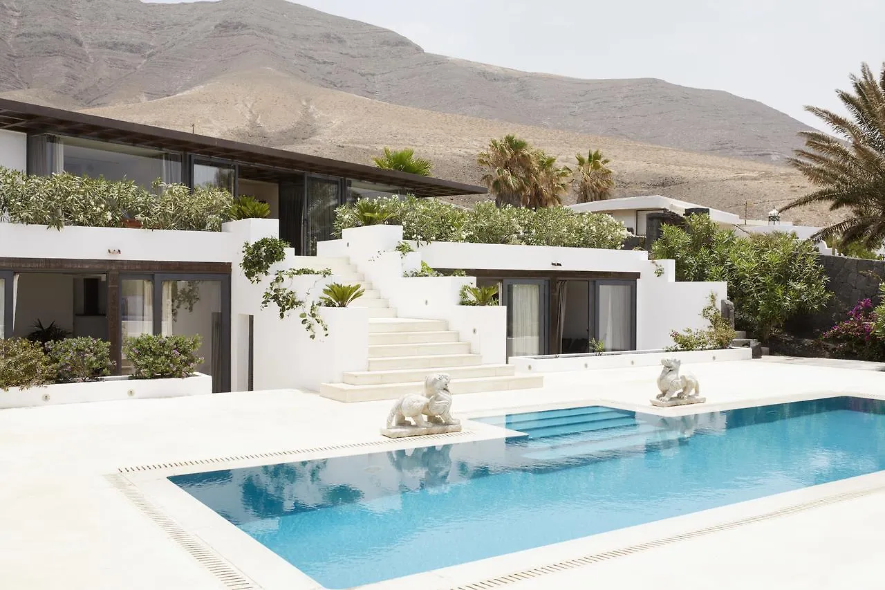 Apartment Thesuites Lanzarote Casa Sua Famara Spain
